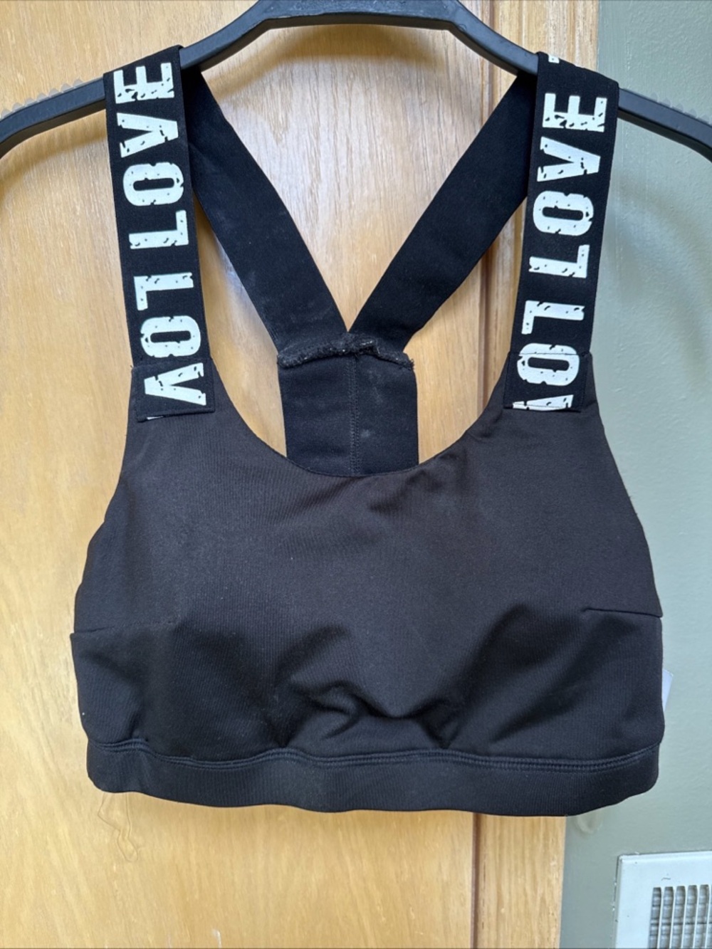 Bozzolo Black Sports Bra | NWT | Women’s Large | LOVE Logo Straps | Athleisure